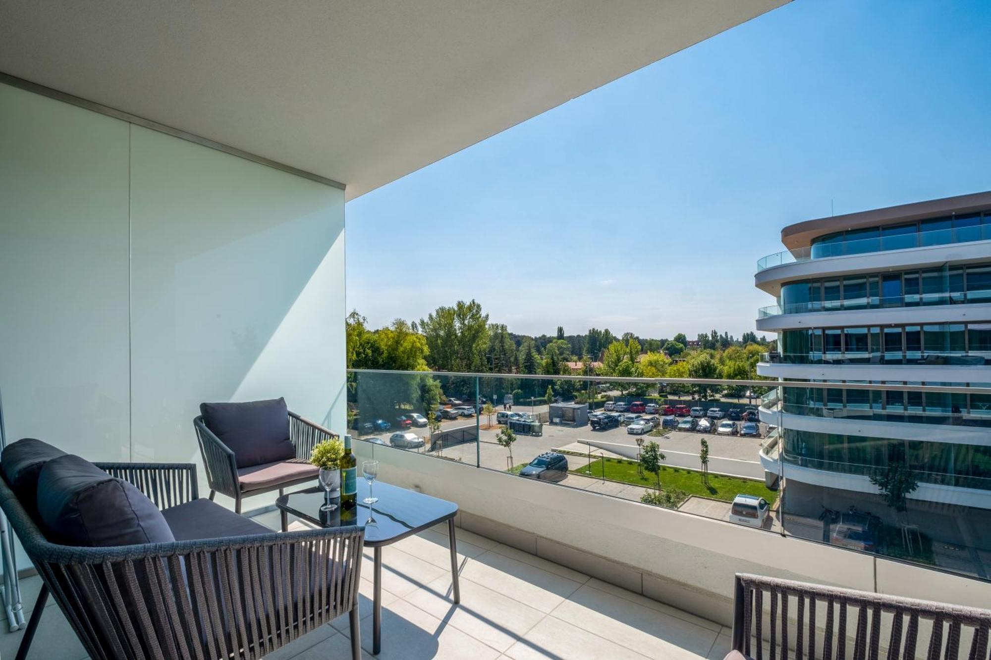 Myflat Wave Luxury 44 Suite Шиофок Экстерьер фото